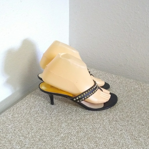 Michael Michael Kors Studded Leather Sandals. - Picture 8 of 8